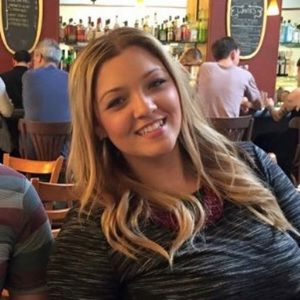 Meet your Posher, Lauren